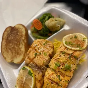 2x Salmon plate
