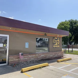 the entrance to the restaurant