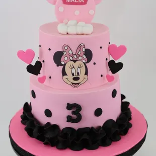 Minnie mouse theme cake