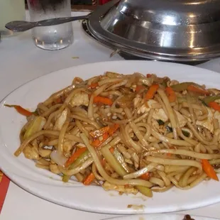 Chicken Lo Mein