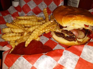 Carriage On The Square Smoke House
