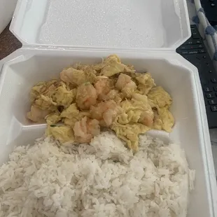 Scrambled egg with shrimp