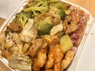 Lum's Chop Suey