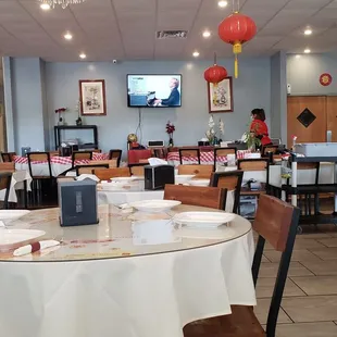 sushi and sashimi, interior