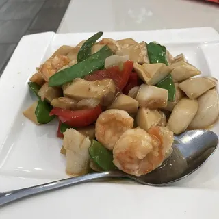 Shrimp & Scallop with XO Sauce