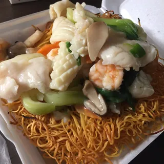 Seafood Pan Fried Noodle