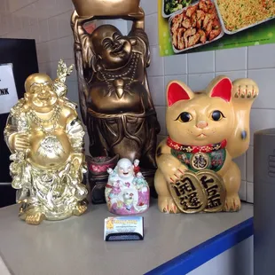 Family owned restaurant that makes amazing fried rice in addition to several other great entrees. You'll absolutely love!