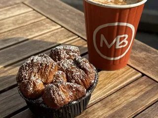 Green Bakery & Café