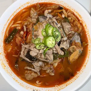 Jjamppong with pork and seafood