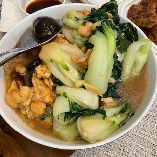 Black Mushroom With Chicken