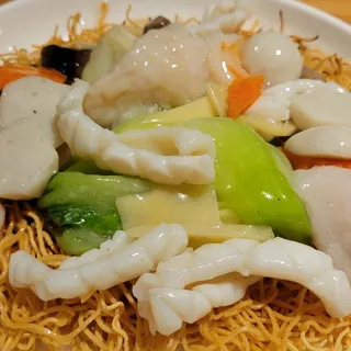 Seafood Pan Fried Noodle