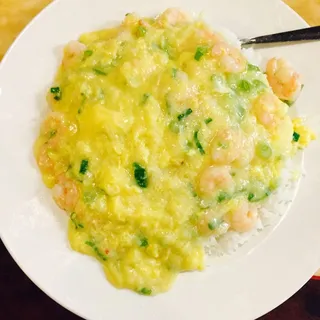 Shrimp with Egg Sauce Chow Fun