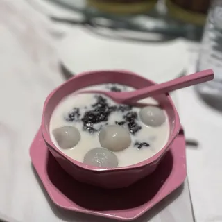 Sesame Rice Balls in Purple Soup