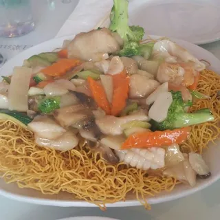 Seafood Pan Fried Noodle