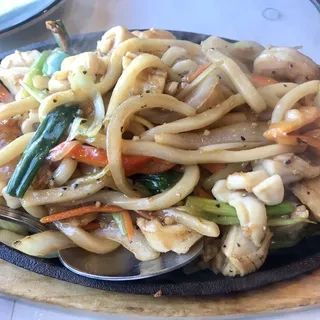 Stir Fried Seafood Udon