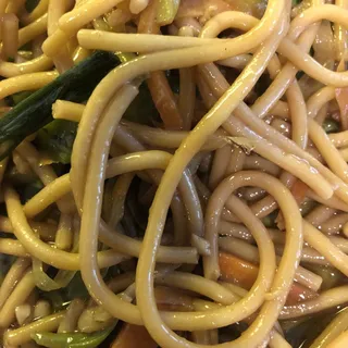 Chicken Lo Mein