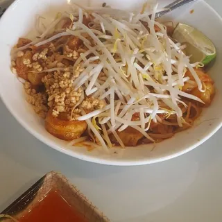 Combination Pad Thai