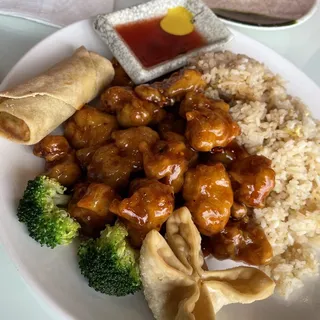 General Tso's Chicken Lunch Special