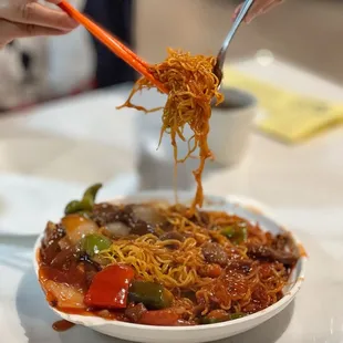 Tomato beef pan fried noodle