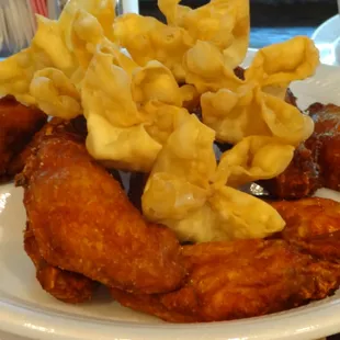 Fried Wonton and Chicken Wings
