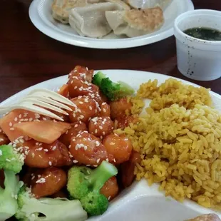 Sesame chicken combo and dumplings