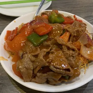 Tomato Beef Chow Mien