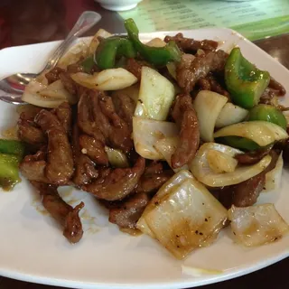 Black Pepper Beef w/Udon or Spaghetti/