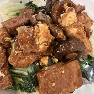 Braised Tofu with Vegetable/