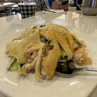 Hand Shredded Chicken with Jelly Fish/