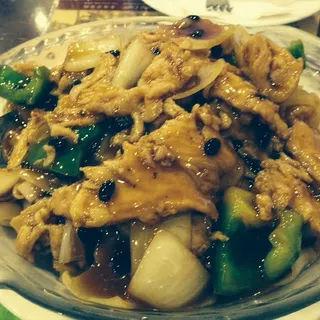 Steamed Chicken with Black Mushroom/