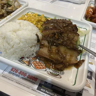 Braised Pork with Preserved Vegetables Rice Platter