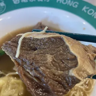 Noodle with Beef Brisket Flank Stew in Soup