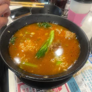 Noodle with Spicy Beef Tripe & Tendon in Soup