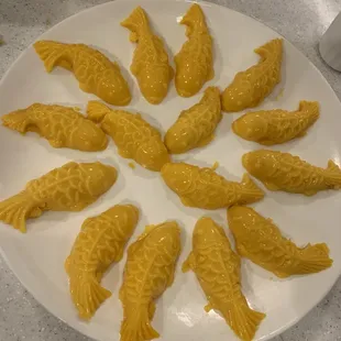 Dessert after dinner.  So cute!