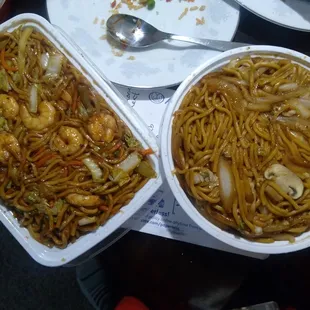 The Hong Kong shrimp lo mein on left had smaller shrimp and no mushrooms, but was more flavorful