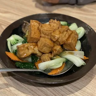 Braised Tofu w/ Vegetable