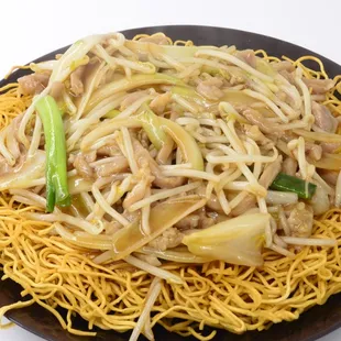 Pan-fried Noodles 港式煎麺