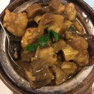 29. Ox Tail Clay Pot