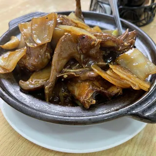 31. Quail Clay Pot