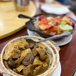 34. Dried Bean Curd Duck Clay Pot