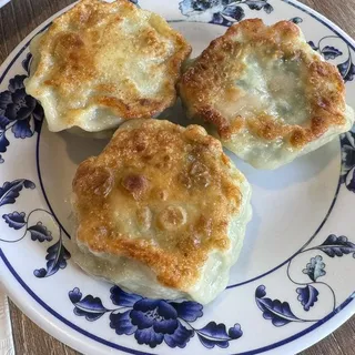 23. Pan Fried Chives Cake