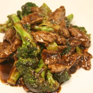 yummy beef, broccoli with oyster sauce