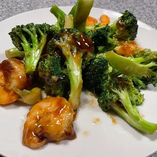 Shrimp and Broccoli -- small order. The flavors were just right!