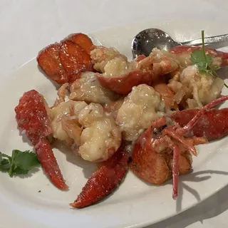 Braised Lobster in Supreme Broth