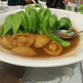 Braised Whole Fresh Abalone