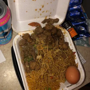 Noodle rice salt peppa da pigg chicken and beef broc