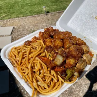Combo Plate B. Chow mein, Orange Chicken, chicken and mushroom