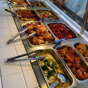 Orange Chicken teriyaki chicken Bbq pork spicy wing Vegetable Delight Pork chop egg roll fried fish curry chicken black pepper chicken