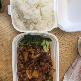 Orange chicken with white rice.