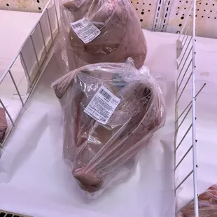 Yeah they got fresh pig heads and not too pricey